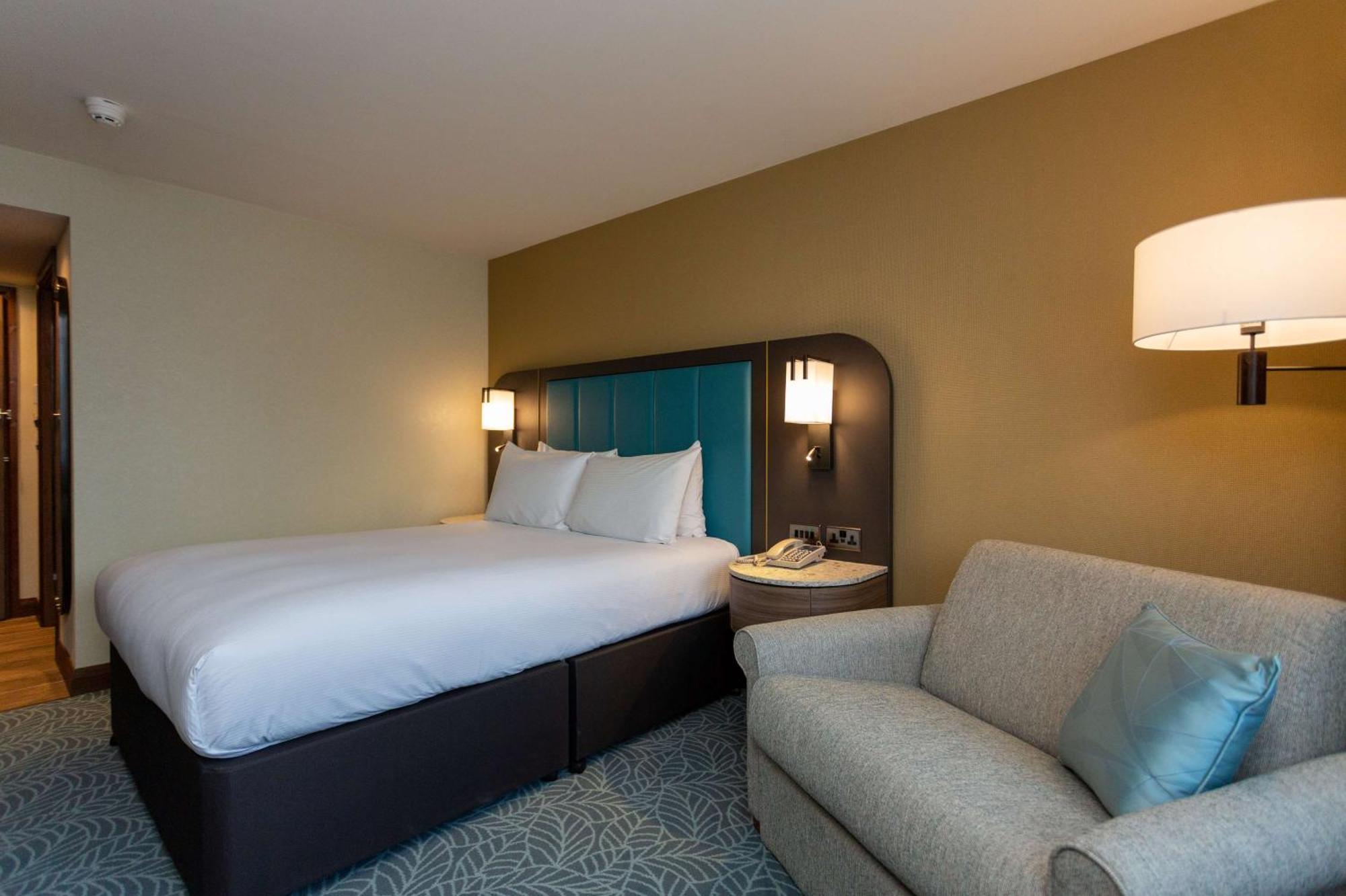 Doubletree By Hilton Hotel Nottingham - Gateway מראה חיצוני תמונה