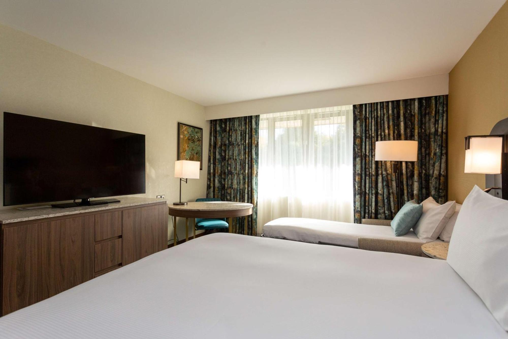 Doubletree By Hilton Hotel Nottingham - Gateway מראה חיצוני תמונה